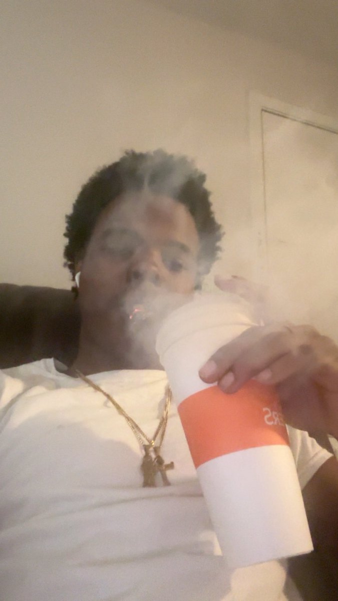 AFNF95's tweet image. How df you claim you trappin but ain sold shit 😒