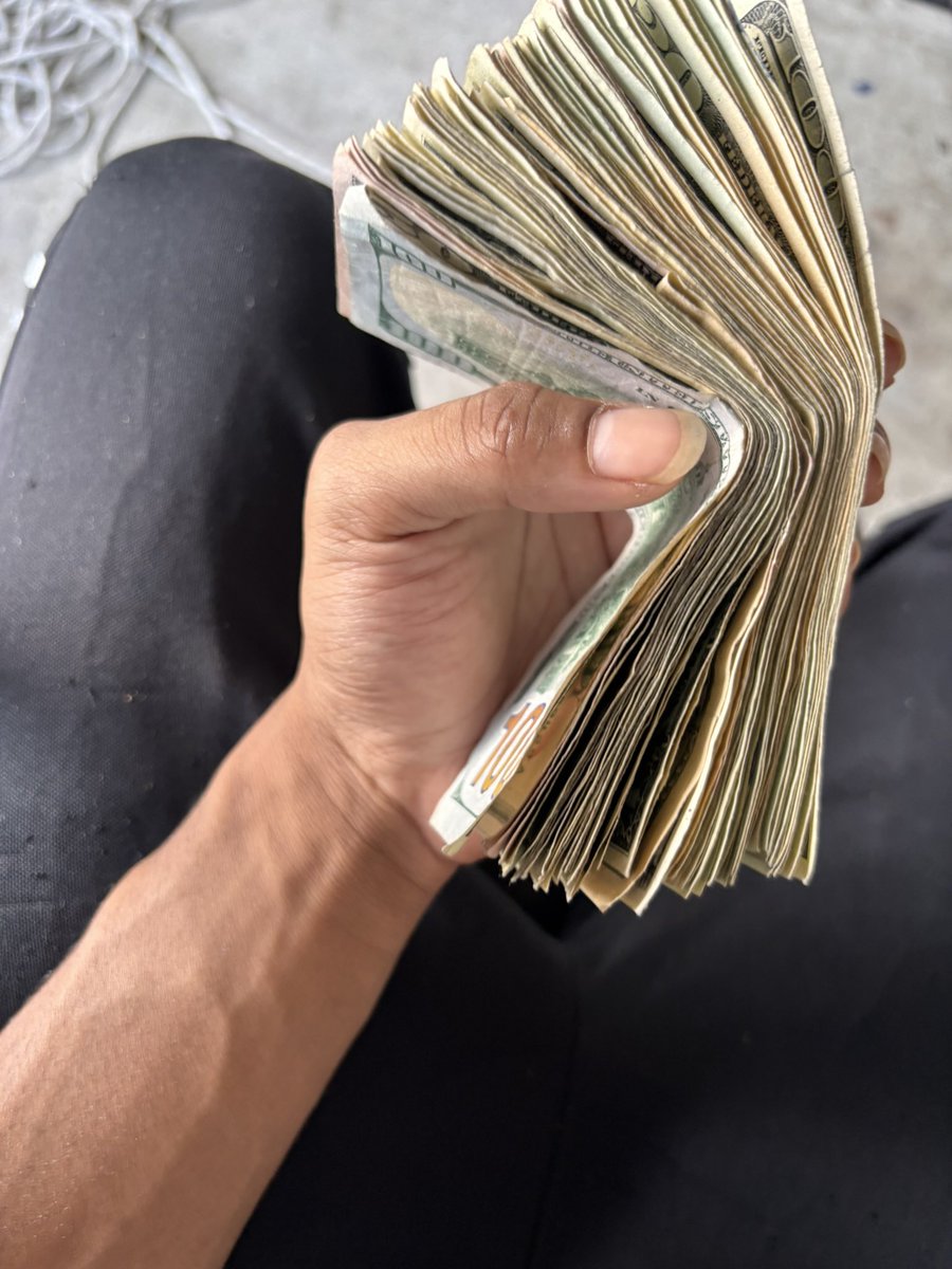 AFNF95's tweet image. How df you claim you trappin but ain sold shit 😒