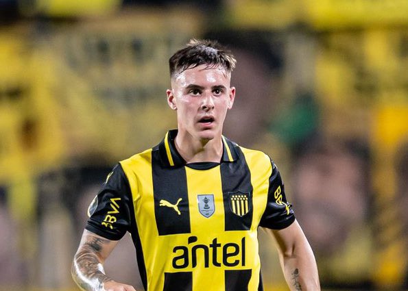 Este pibe tuvo más huevos que Leo Fernández y Silvera juntos.