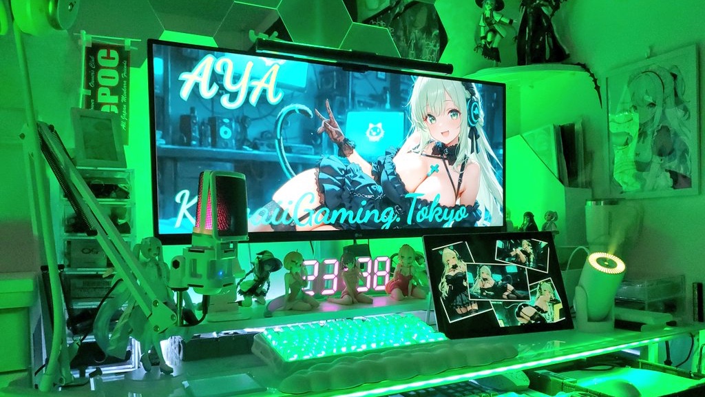 おはがる〜っ！☀️ 週末はみんなのデスク写真が凄すぎて、担当ちゃん