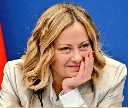 RightPulseNewss's tweet image. 🚨BREAKING: Italian PM Giorgia Meloni refuses EU proposal to send Italian troops to Ukraine: "You can go, but not with my soldiers!”

Do you support Giorgia Meloni?

Yes or No?