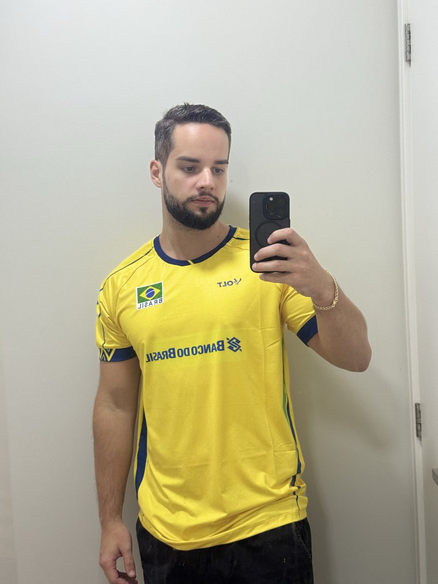 faaabioC's tweet photo. Minha camiseta nova 🤌🏼 https://t.co/MGUU4OX5Nn