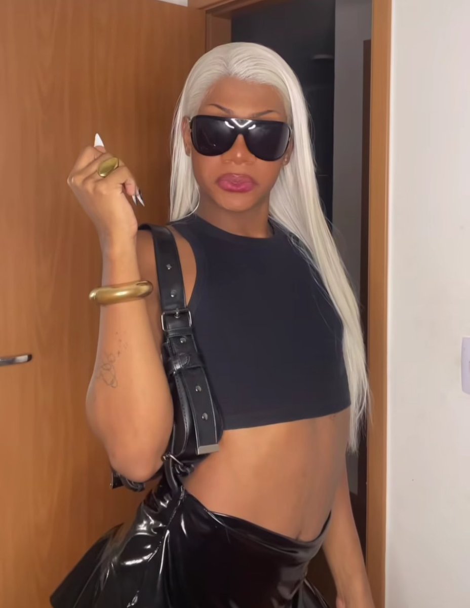 To meio off só acompanhando, que miraram no engajamento sucesso e acertaram no flop hater, perderam a vaga no puteiro perderam público e viram que meia dúzia de doentes que passaram por cima de TRAIÇÃO e AGRESSÃO são uma minoria barulhenta.
Tic tac quanto tempo pra acordarem 👀