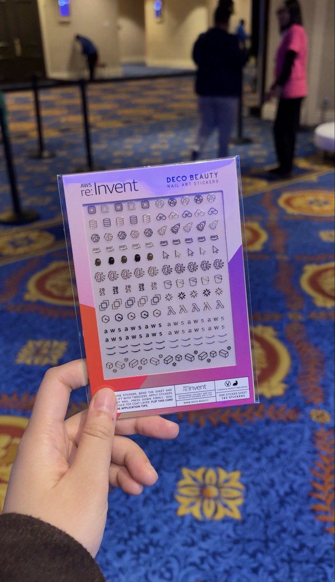TechWithLucy's tweet image. AWS nail art 

📍Venetian, #AWSreInvent