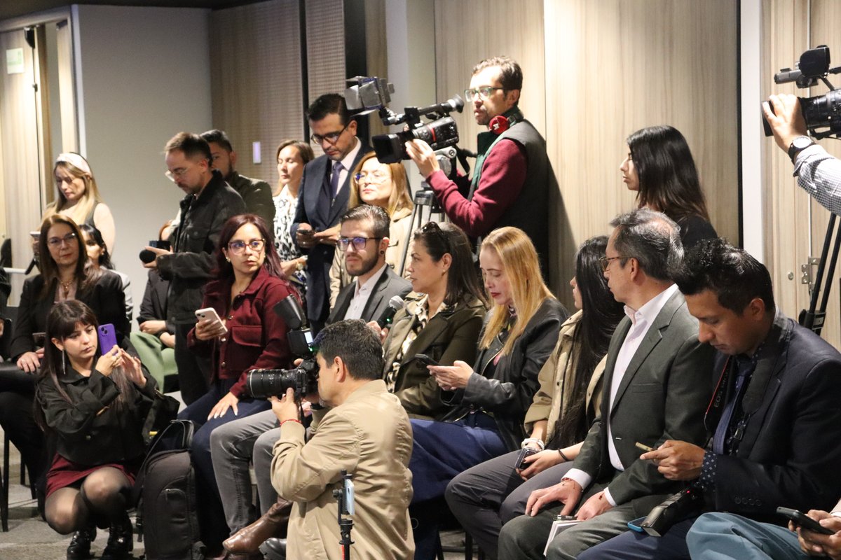 Universidad de América tweet media