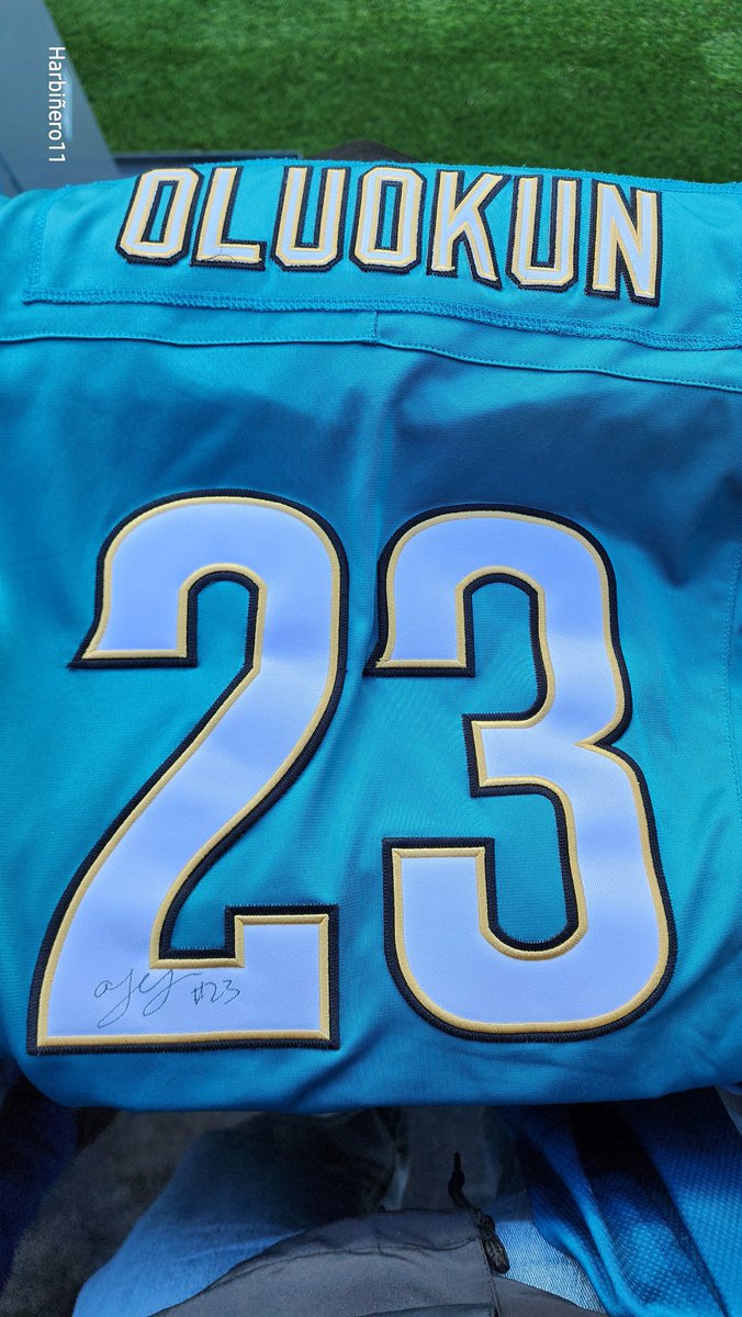 Harbinero's tweet photo. Thank you so much Foye for taking the time after the big dub in Nashville to acknowledge your fans and sign my/your jersey! Heart and soul of that Sacksonville Defense. #NoneBetter #Duuuval #DTWD @Jaguars https://t.co/PgQGQsXrl6