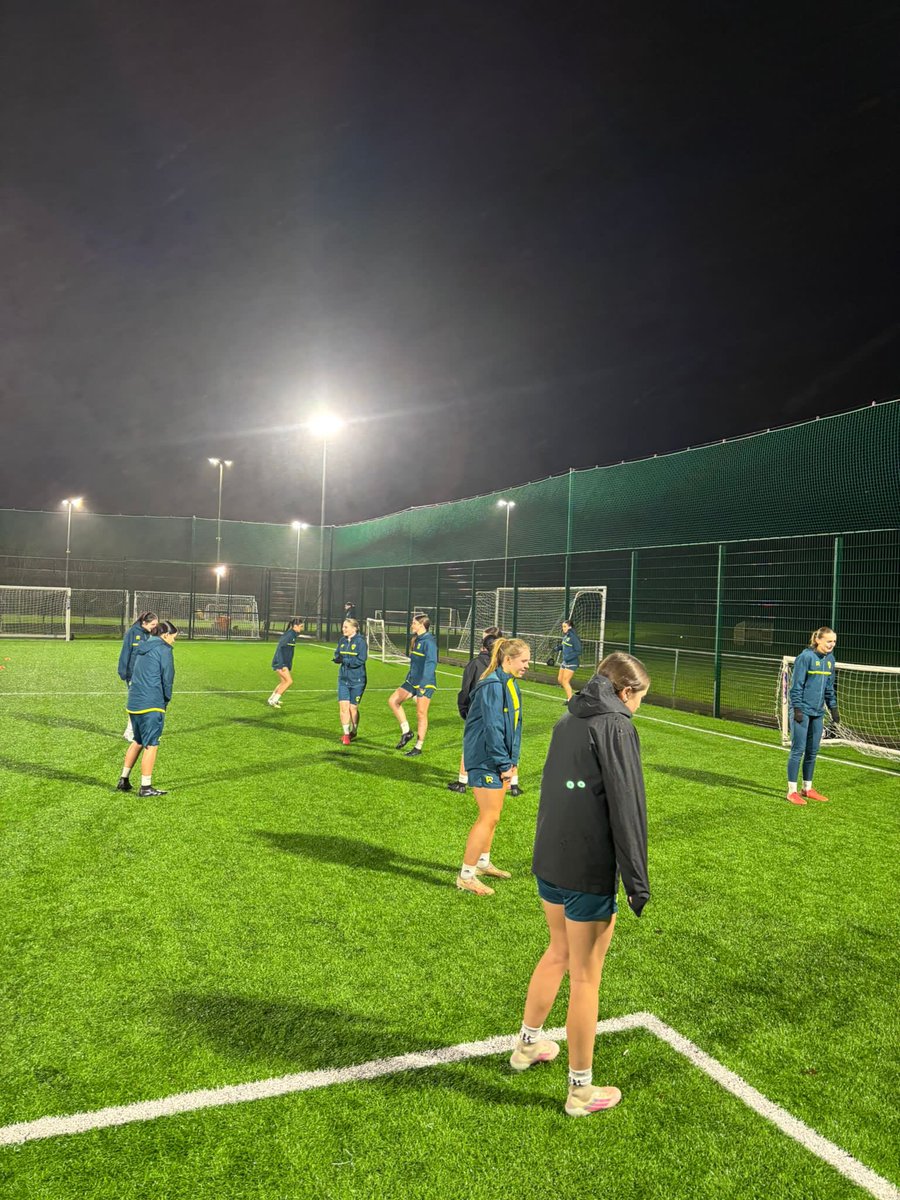Fantastic to have our off season sessions up and running with the <a href="/CorkCityFC/">Cork City FC</a> womens academy 🙌🏻
•
2 weeks done now, great to see so many players staying sharp and getting an idea of what’s to come for next season ⚽️
•
#soccer #coach #players #headofacademy