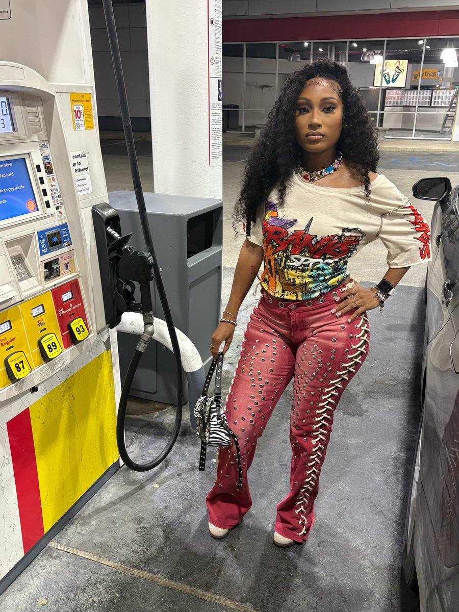 itbelayy's tweet photo. y’all miss me ??! https://t.co/ckViDt249q