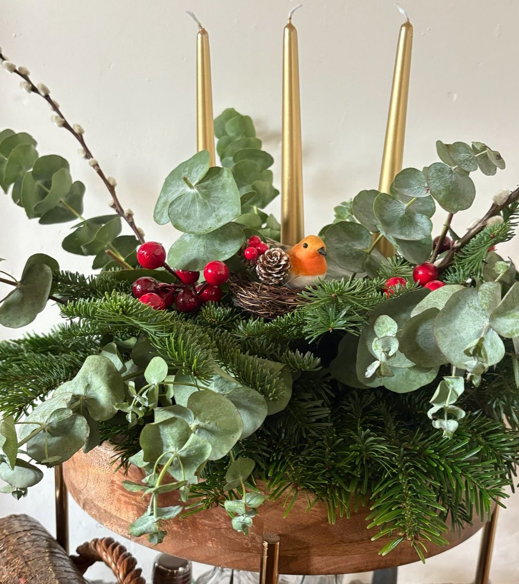 Christmas DIY decor🕯️ 🍃 🕊️