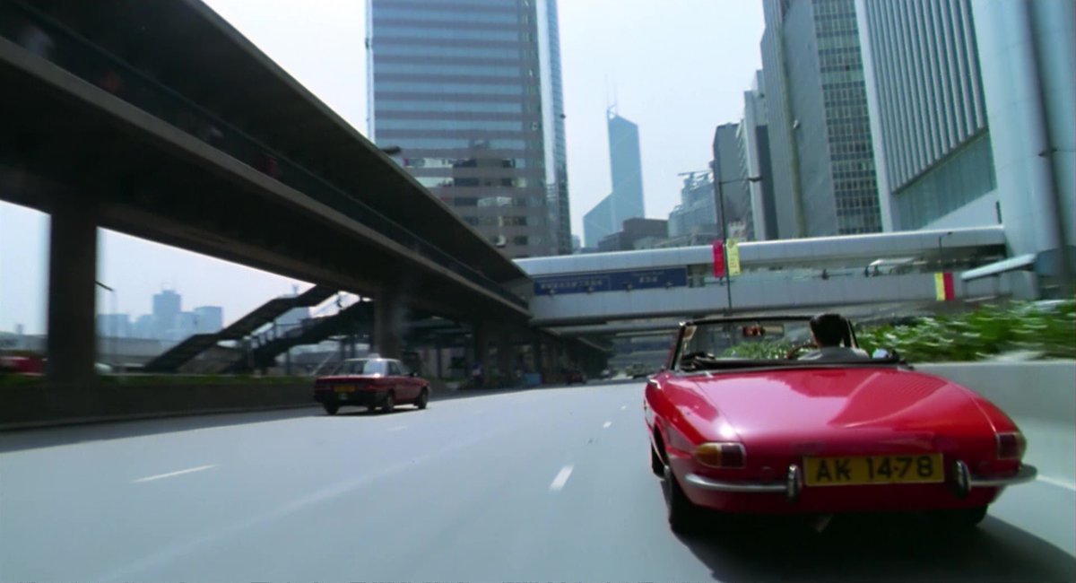 agvsfilm's tweet image. &quot;Give a guy a gun, he thinks he&apos;s Superman. Give him two and he think he&apos;s God.&quot; 

辣手神探 Hard Boiled
dir. John Woo, 1992