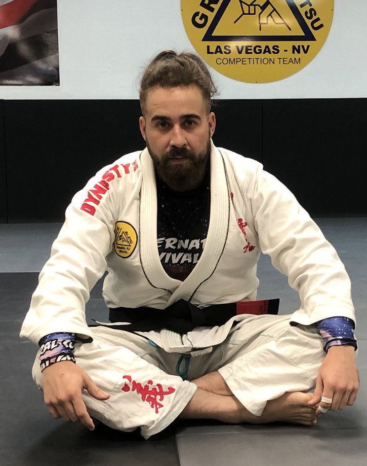 BOLLOCKS_TV's tweet image. ‼️PJ Overtflow is fighting on Misfits Mania in December. I think Dillon might be off the card unfortunately

Would make sense because Tony vs Warren became co-main all of a sudden just a few days ago

[Via - @overtflow’s X]