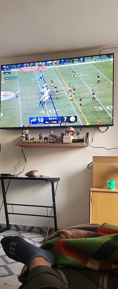 #NFLENTELEVISA  <a href="/adevaldes/">Antonio de Valdés</a>  Bills de Búfalo: siempre voy a recordar a Jim Kelly y a Scott Norwood. <a href="/EnriqueBurak/">Enrique Burak</a>
