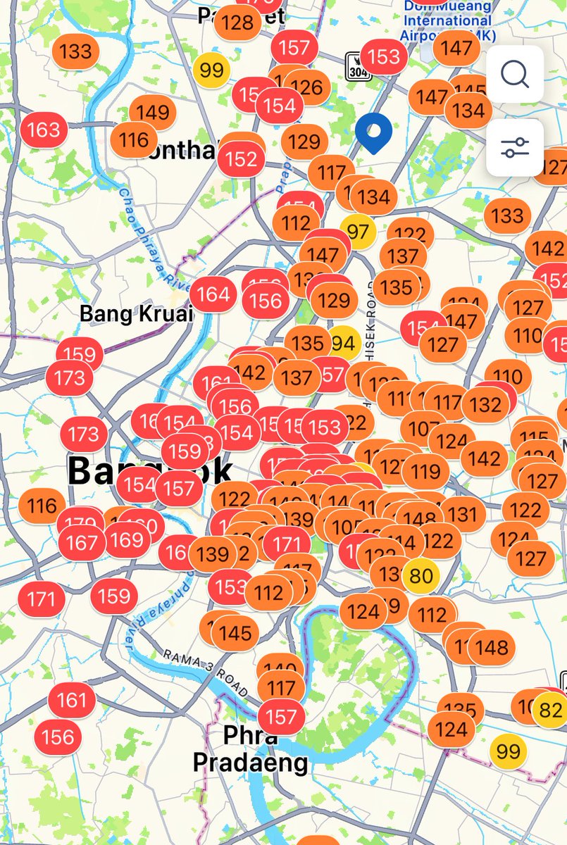 RonallChersan's tweet image. 🌇 “ขอให้ปอดทุกคนปลอดภัย”

เมื่อวานว่าฝุ่นหนักแล้ว แต่เช้านี้กรุงเทพฯ-ปริมณฑล เรียกวิกฤติได้แล้วมั้ง

แดง-ส้มทั้งเมืองขนาดนี้ 🥲