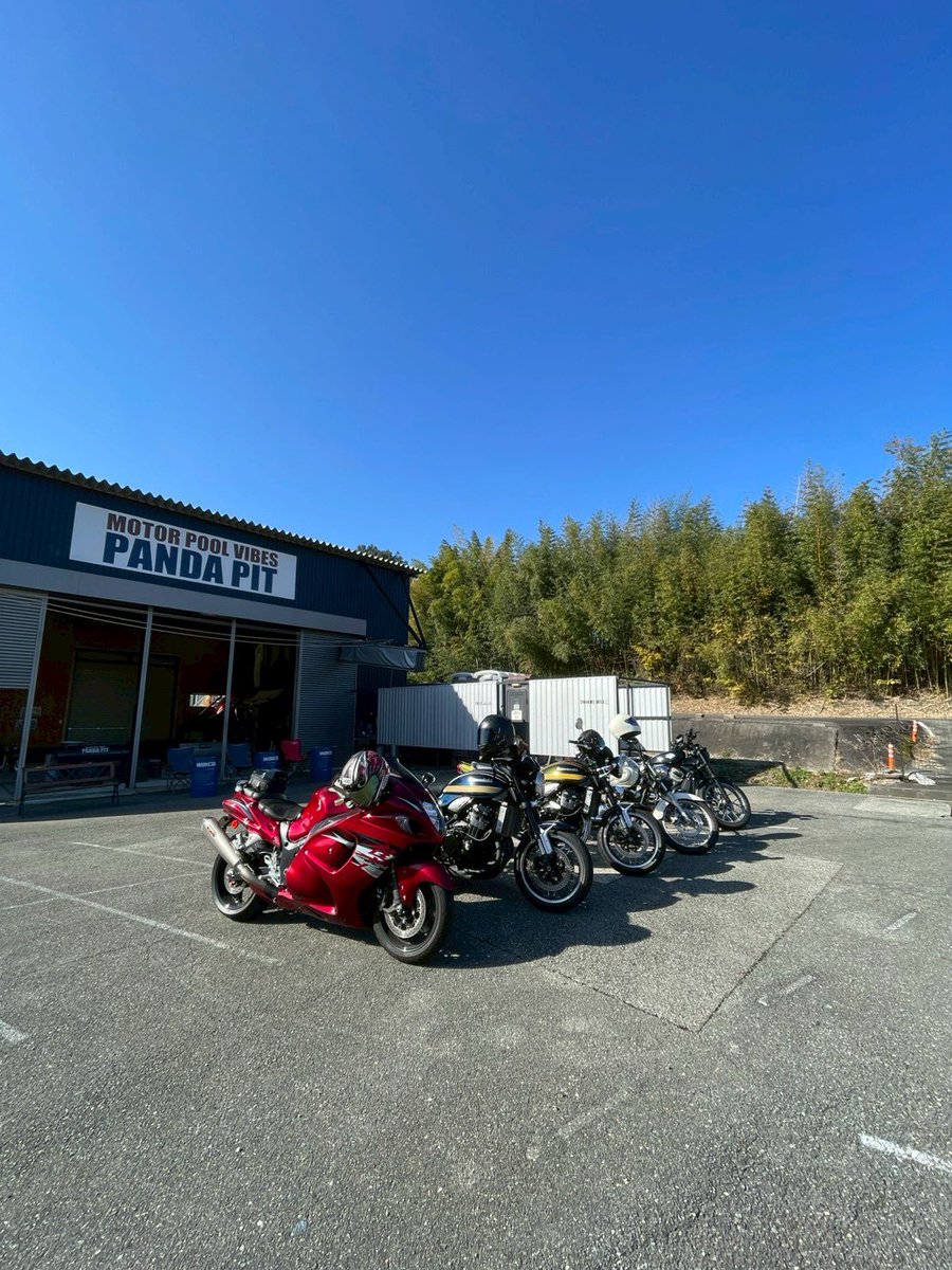 kentekuteku194's tweet photo. パンダピットさんでランチ
#バイク好きと繋がりたい
#バイクのある風景
#ツーリング
#関西 #京都 #大阪
#PANDAPIT https://t.co/D7OBevSTrb