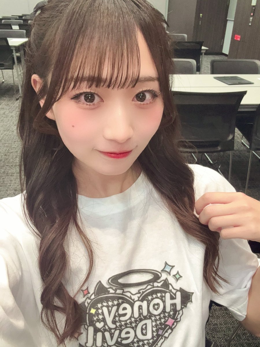 toshibon_0331's tweet image. おはようございます😀
今日から12月、今日もお休み〜🌈✨🎵
今日も頑張りすずなおなこううかですね～🐈💍🩵🍰🩷🍋‍🟩💚☀️💛
 #ゆうか  #ゆいいつむにむに  #なこ  #みんなのすきなこ  #カラフルスクリーム  #小山涼香 #音楽とおんなのこを楽しむ  #日浦菜緒  #すきすきなおちゃん  #ハニデビ