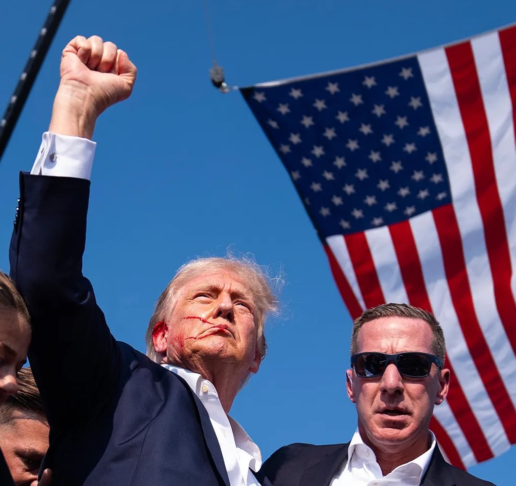 (1) I never thought I would see a broad gathering of the British left where "... and I'm a member of the Socialist Workers' Party!" was an applause line. The half-cocked purge meant their ordinary shtick—delivered repeatedly from the podium—could look like defiance (see diagram)