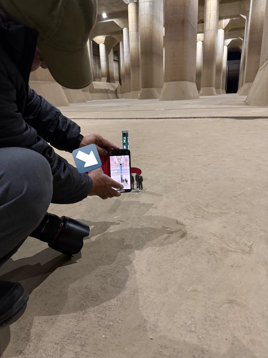 eri70074941's tweet image. 11月最終日🍂木根さんの『中央線』乗車前地下神殿へ🛕
大晦日のinsideからもうすぐ一年…早いな…
時期によって違う感じもまた神秘的✨乾燥してるからこそこんなことまでしちゃいました！
どこぞのおじさまも３人に興味津々🤨しっかりと布教を( *´艸`)
#TMNETWORK
#地下神殿