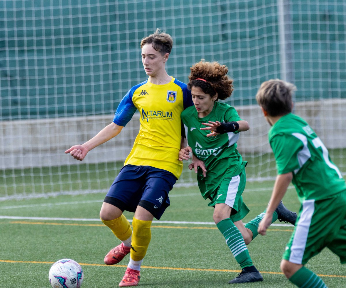 uecastelldefels's tweet image. #FutbolBaseUEC | 🟡🔵

⚽️ RESULTATS I GOLEJADORS/ES cap de setmana FUTBOL BASE (diumenge 30 de novembre)

🔗 Tot a tinyurl.com/muehhktm

#SomHiGrocs #SomHiGrogues #PlanterUEC