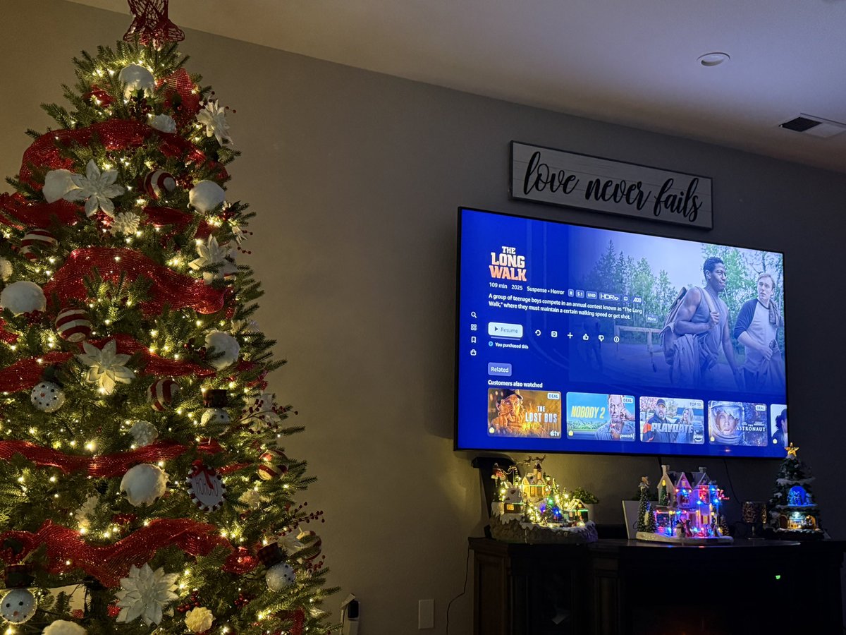 Time to finally watch “The Long Walk”! 🎥 🍿 
Last day of VACAY!