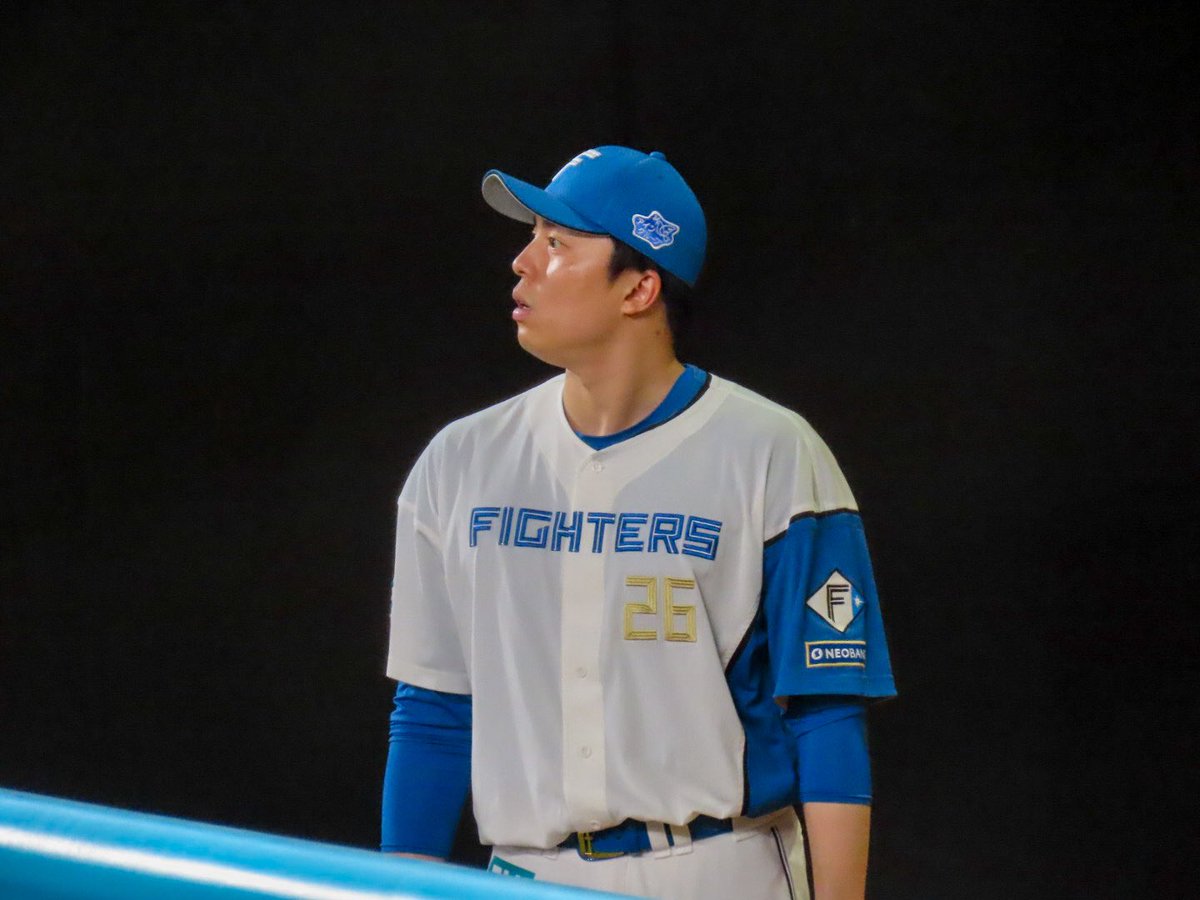 田中正義エスコンフィールドユニフォーム 戦況気にするリリーバー好き好き大好き #lovefighters #田中正義