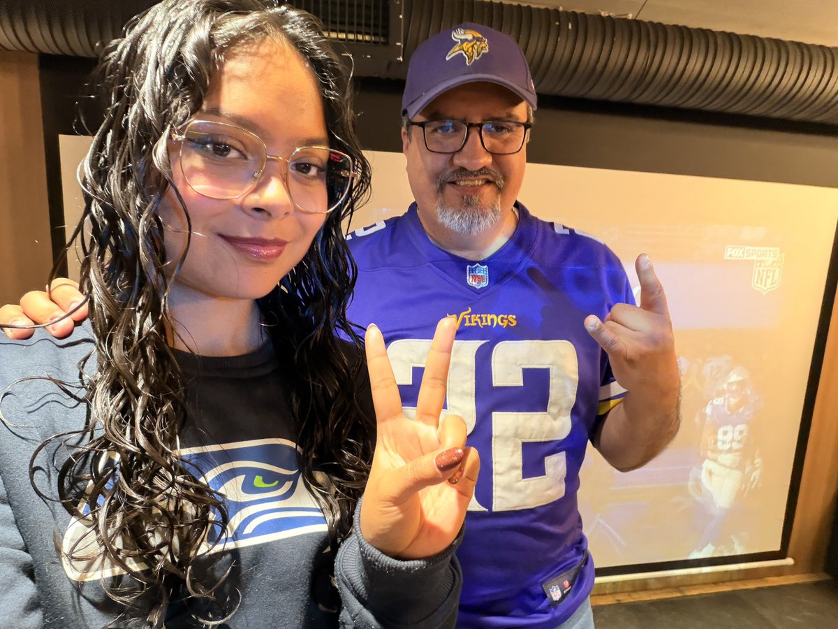 un4castedstorm's tweet photo. #foximpactonfl Saludos desde Naucalpan, Edomex @FOXImpactoNFL @FOXSportsMX https://t.co/dRnYHCtT4X