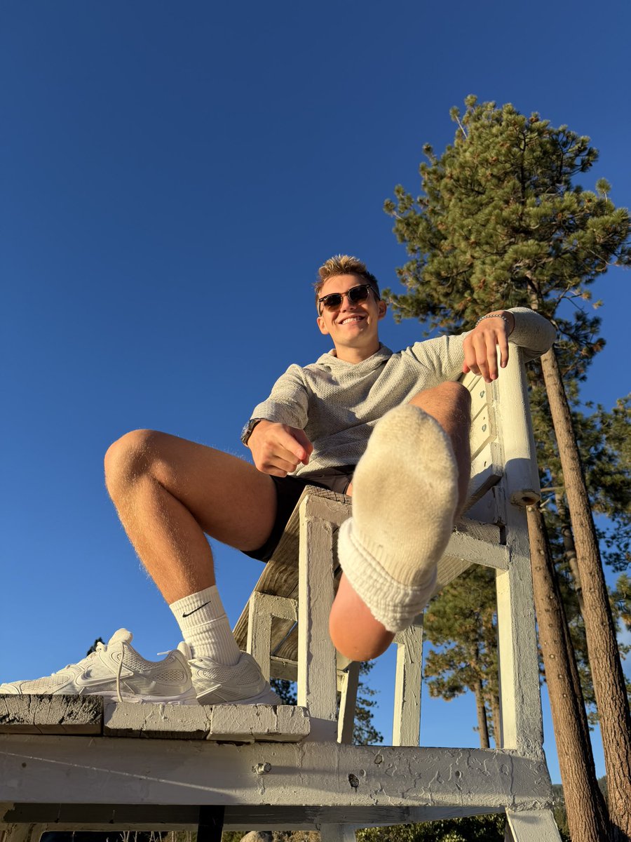 You gooners loved the last one so much… push harder, push all the way into my DMs for more