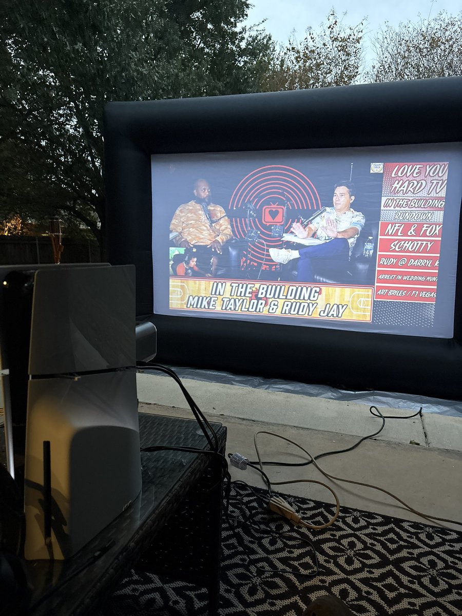 rdls012's tweet image. Trying to catch up on #InTheBuilding with @MikeTaylorShow @RudyJay_star @josebouquett  while smoking some pork ribs on the #offsetsmoker @KindersFlavors #Chupacabra @HEB