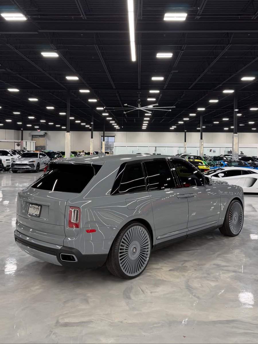 competitionreal's tweet image. Rolls Royce Cullinan 🩶