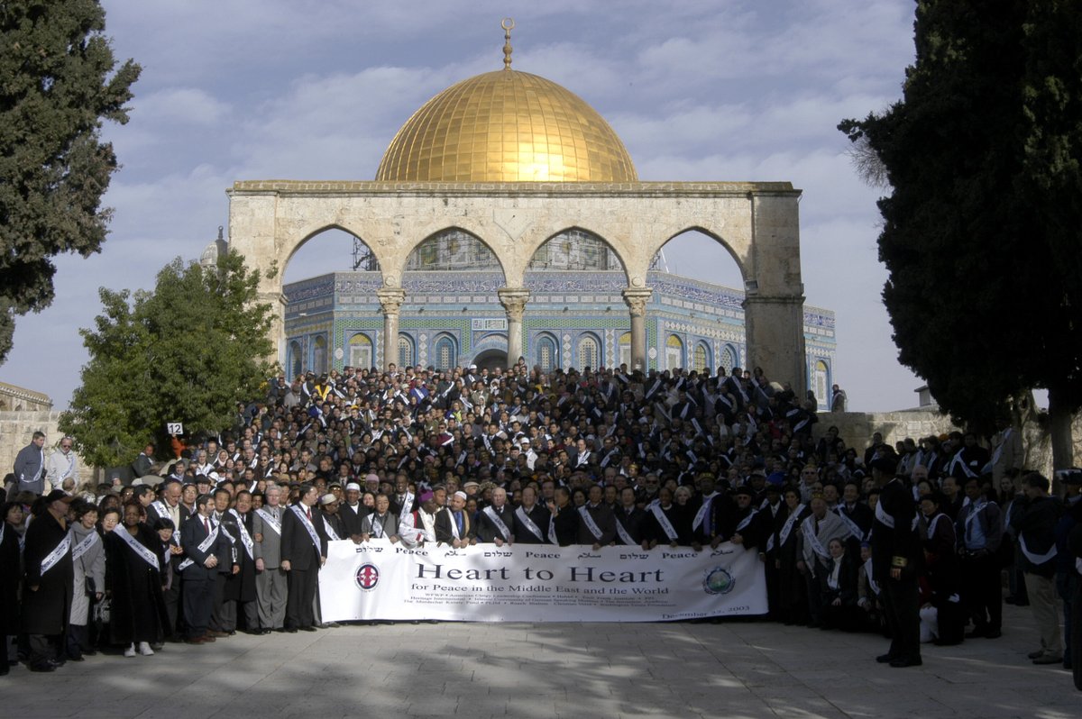 ukUPF's tweet image. Human dignity, respect &amp;amp; constructive engagement are essential for peace.
Universal Peace Federation shares a reflection on International Day of Solidarity with the Palestinian People &amp;amp; our long-term work for dialogue 
👉 uk.upf.org/palestinian-pe…
#UPF #Solidarity #MiddleEastPeace