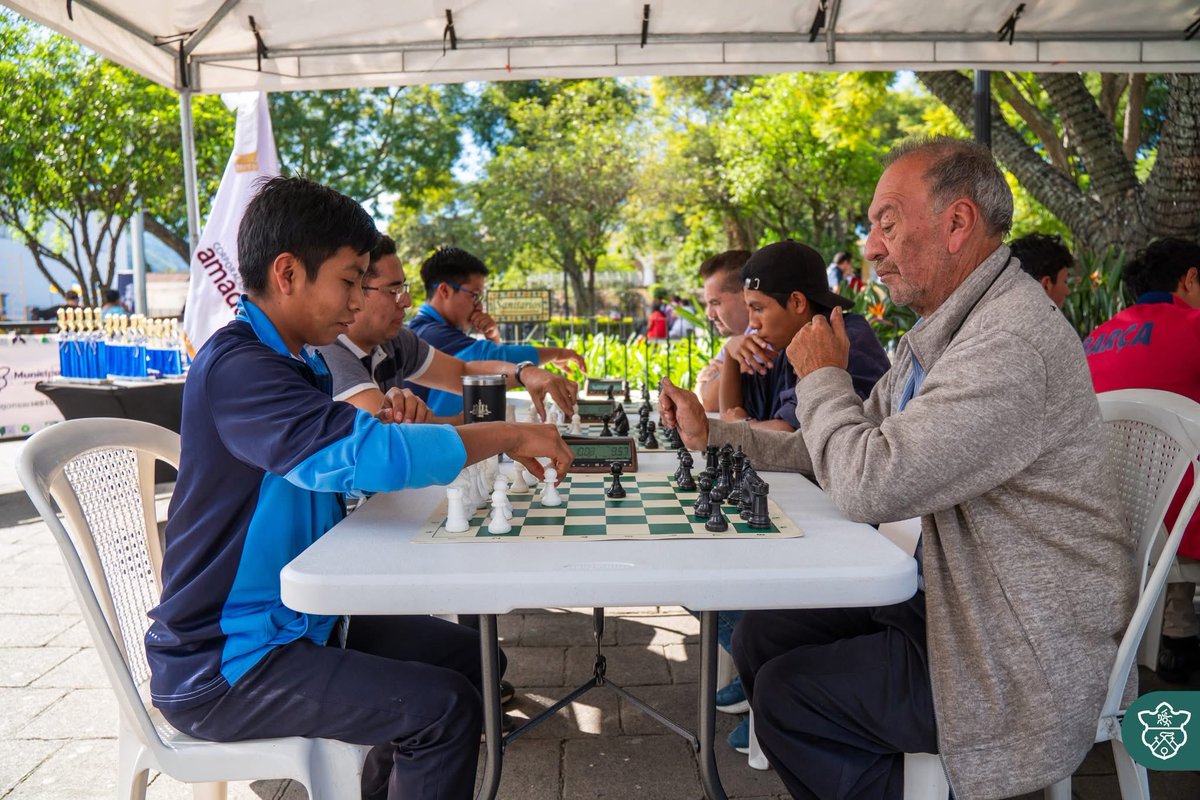 El Gran Campeonato de Ajedrez se realizó en la Plaza Mayor gracias a Winning Minds y al apoyo municipal. Una jornada que destacó estrategia, disciplina y pasión por este deporte. ♟️💛 #HagamosHistoria