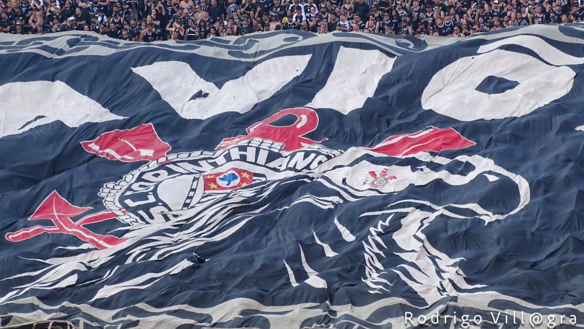 gavioesoficial's tweet image. // GAVIÕES NA ARQUIBANCADA \\

A Fiel Torcida sempre será fiel. E mais uma vez marcou presença neste domingo no jogo entre Corinthians x Botafogo. 

O Coringão nunca estará sozinho, porque onde o Timão estiver, lá estará a Fiel.