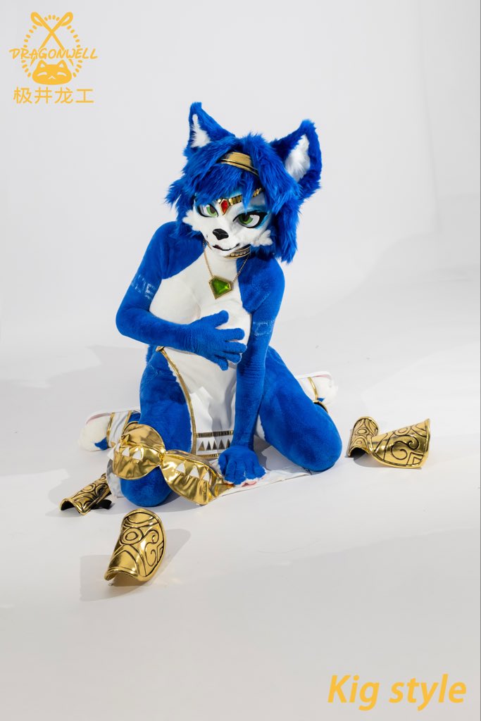 DragonwellFurry's tweet image. Want to challenge me, warrior?

How are you so strong!

I&apos;m so sorry!

Owner:@PhoebeFurry 

#furry #fursuit #DragonWell #StarFox #Krystal #Nintendo