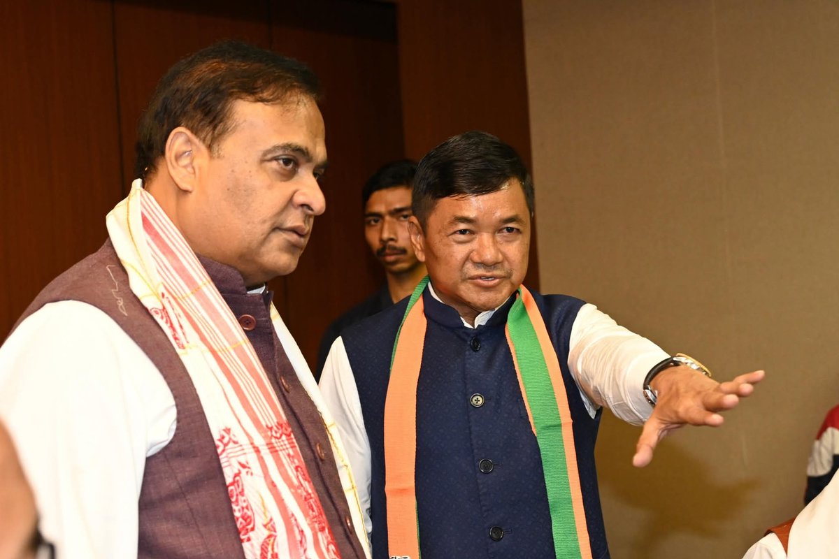 TuliramRonghang's tweet photo. A major boost to BJP Assam Pradesh! A warm welcome to 130 members of the veteran Indian National Congress and APHLC leaders from both the districts today at the State BJP Party  Office, Guwahati.

​Their inclusion strengthens our resolve and delighted to welcome them with their experience. Together, we'll achieve more.

@himantabiswa @DilipSaikia4Bjp @Amarsingejangpo @tarunchughbjp @RiturajSinhaBJP @darsingronghang @horensingbey @RolandKiling @RadipRonghang @BJP4India @TeronRangKamar @BJP4EastKA @BJP4WestKarbi