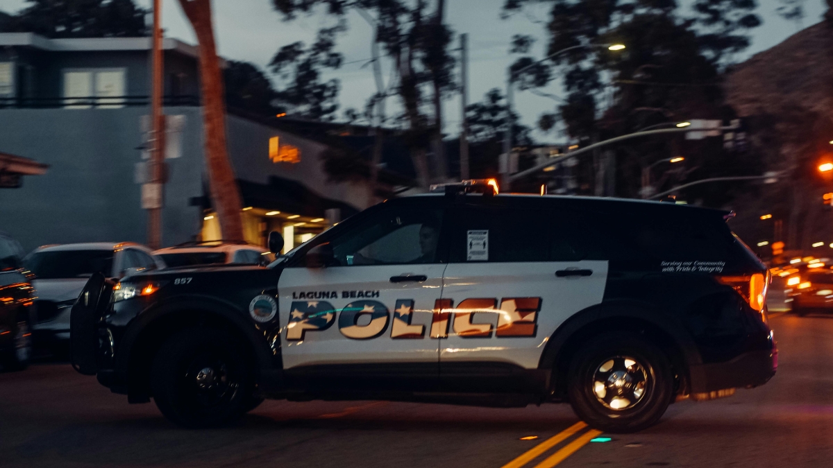 El fin de semana de Acción de Gracias terminó en tragedia en California. Un tiroteo durante un cumpleaños infantil en Stockton dejó al menos cuatro fallecidos y diez heridos, incluidos menores de edad.