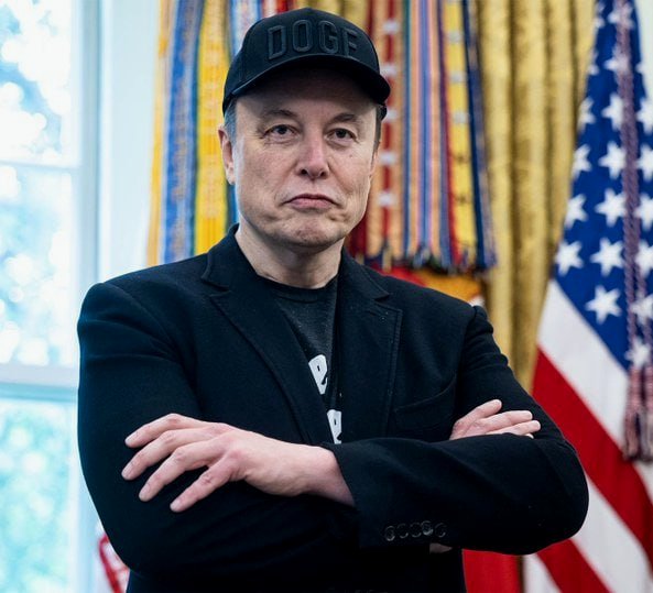RightScopee's tweet image. 🚨BREAKING: ELON MUSK: “Any violation of the oath of citizenship should result in DEPORTATION”

I agree! We need to start DE-NATURALIZING America haters and immigration fraudsters like Ilhan Omar

And we need to do it quickly!

Do you support this?

YES or NO?