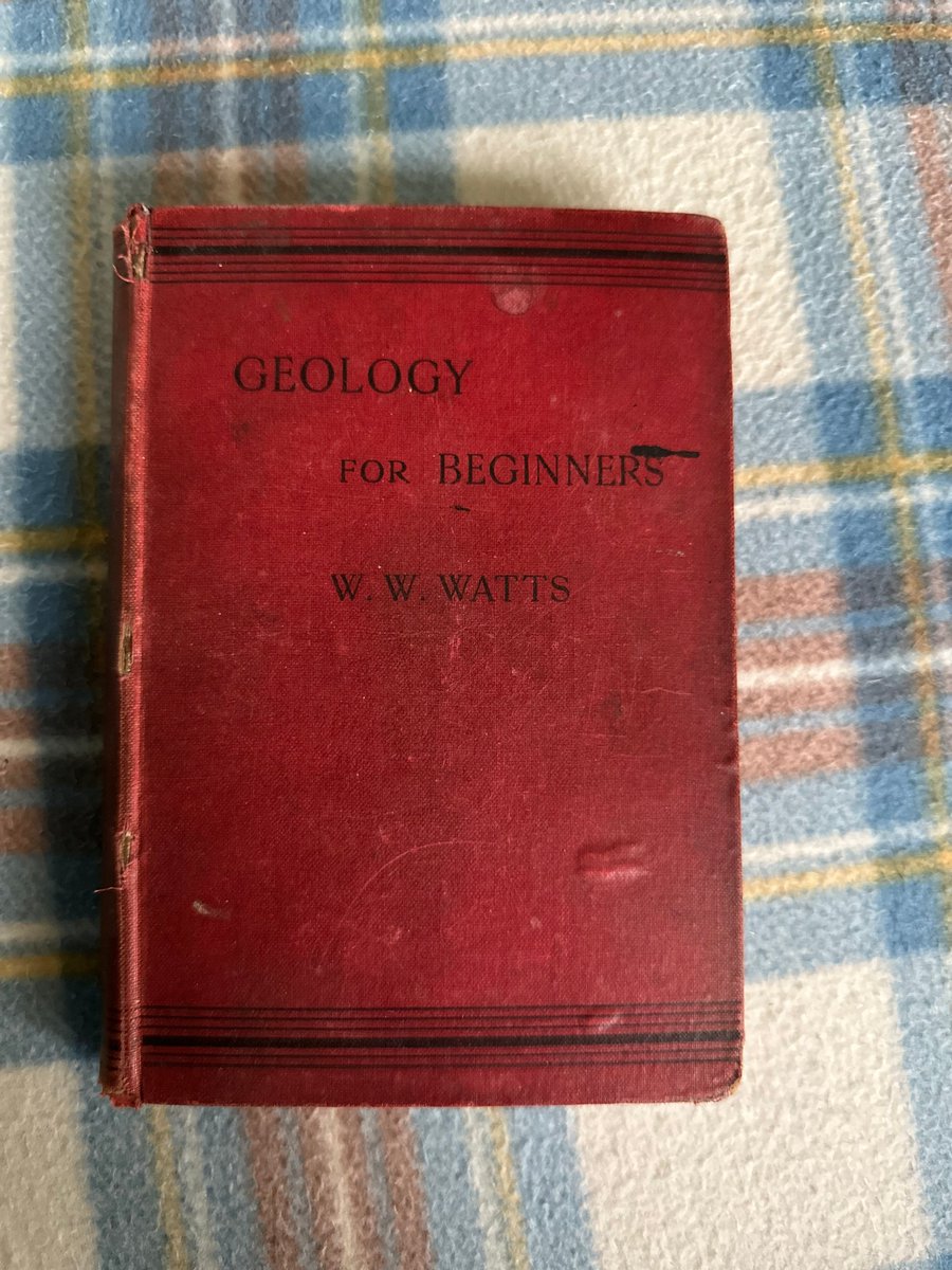 HoneyburnBooks's tweet image. 💖 1901 Geology For Beginners - W.W. Watts(MacMillan &amp;amp; Co Ltd) 💖 by Honeyburn Books (UK)

Starting from 🤑 £10.00 🤑

Shop now 🛍️ at honeyburnbooks.com/products/1901-…

#Beginners #Geology
