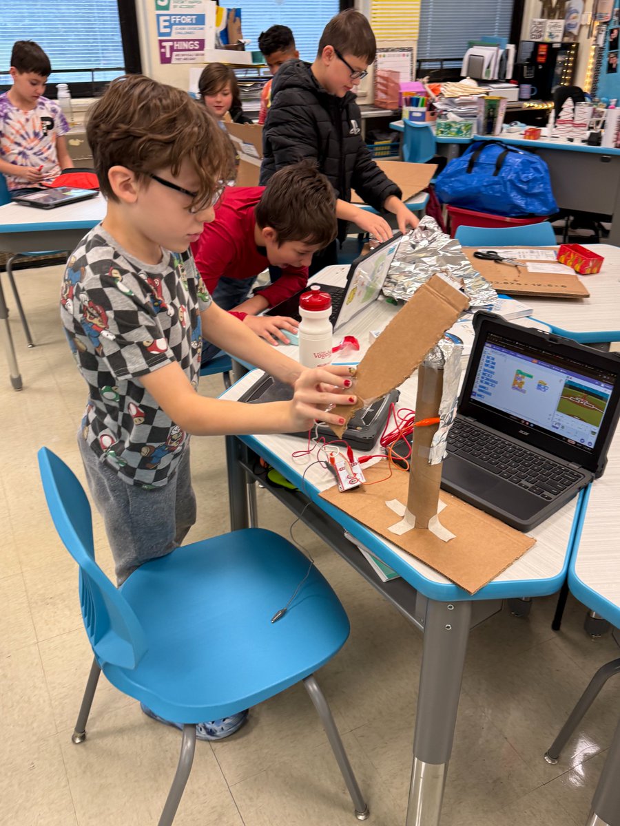 PCSDGifted's tweet photo. PAGE students merged coding &amp; creativity! Teams designed games in Scratch, then built custom Makey Makey controllers to play them. Watching these young innovators problem-solve together was incredible! https://t.co/HXPgHVFA6P