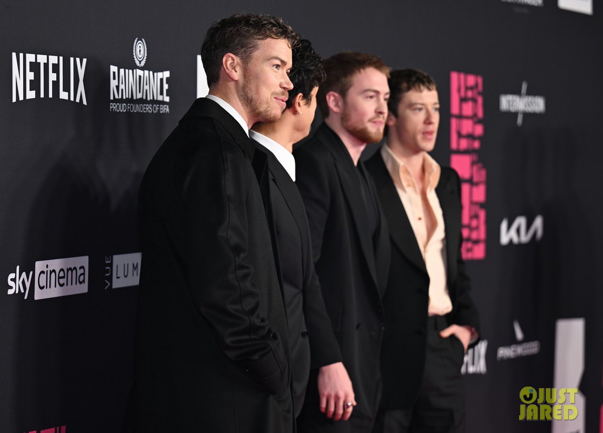 Todo_Noticia1's tweet photo. #Warfare Will Poulter, Charles Melton, Kit Connor y Joseph Quinn estarán todos juntos en la alfombra roja de los 2025 #BIFA https://t.co/9SqI83RSv7