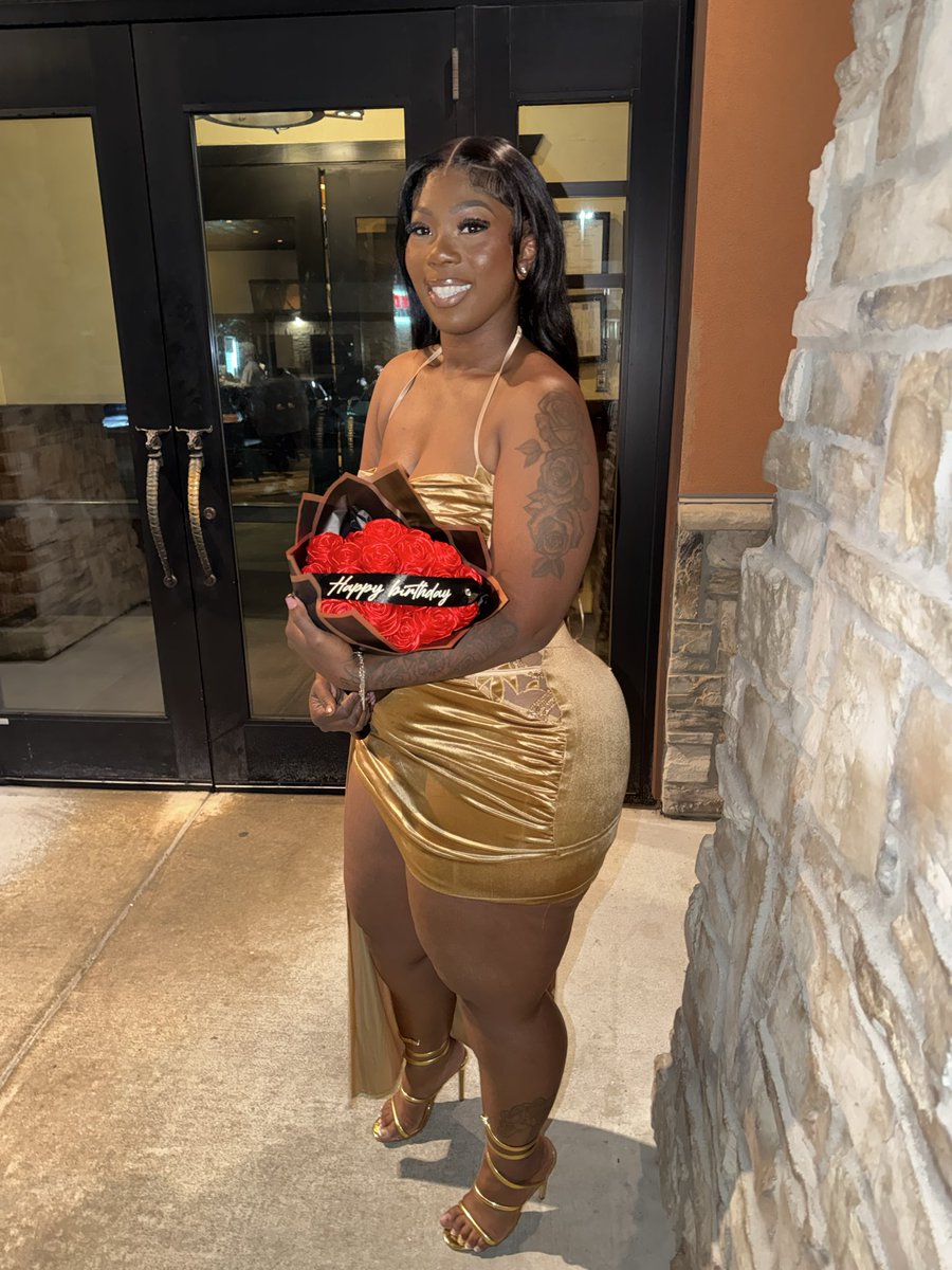 _daanyelleee's tweet photo. Aging like fine wine 🥰 https://t.co/9gjHI3KqNu