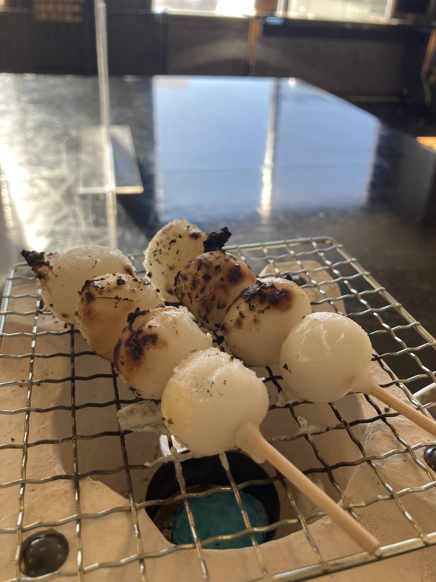 toraogohan's tweet photo. セルフで団子が焼けるホテルって最高じゃないか！！！
#ほったらかしの宿
#ゆうふり那須高雄温泉ロッジ https://t.co/lR58RHo2eT
