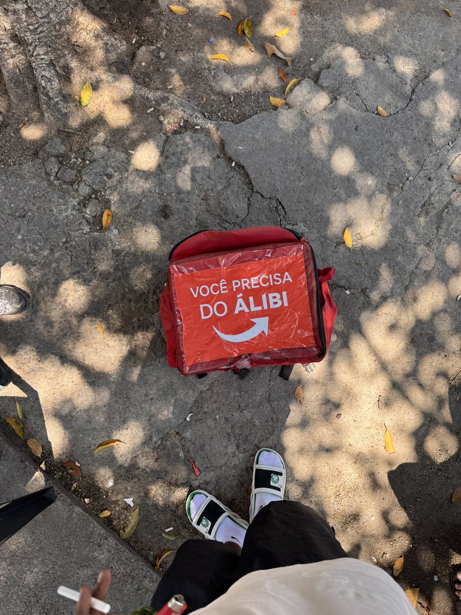 rapoutcontext's tweet photo. O novo ep do LEALL pode sair ainda neste ano!!!

O artista revelou que “Você Precisa do Álibi” contará com 6 faixas, sendo um feat com uma artista do rap nacional, e um 
artista da Inglaterra! 🇧🇷🏴󠁧󠁢󠁥󠁮󠁧󠁿 https://t.co/zW5jrhrwKy