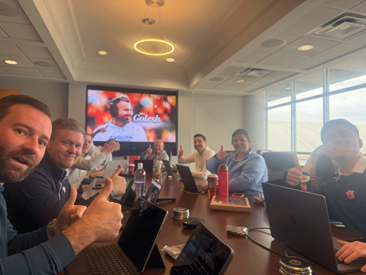 paris_buchanan's tweet image. What a last 30+hrs on The Plains!

Surrounded by this selfless team + many others not pictured makes me proud to be an Auburn Tiger.  

S/O to our Creative, Marketing, Communications, Game Ops, Special Events,TUF, WEP and Fan Ex groups for making this rollout come to life!

#WDE