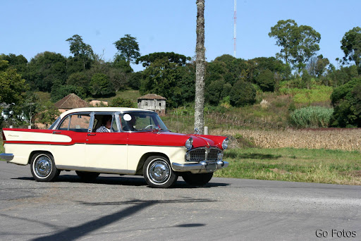 elias_dado's tweet photo. Simca Chambord 1960 https://t.co/2cJwHbrTAB