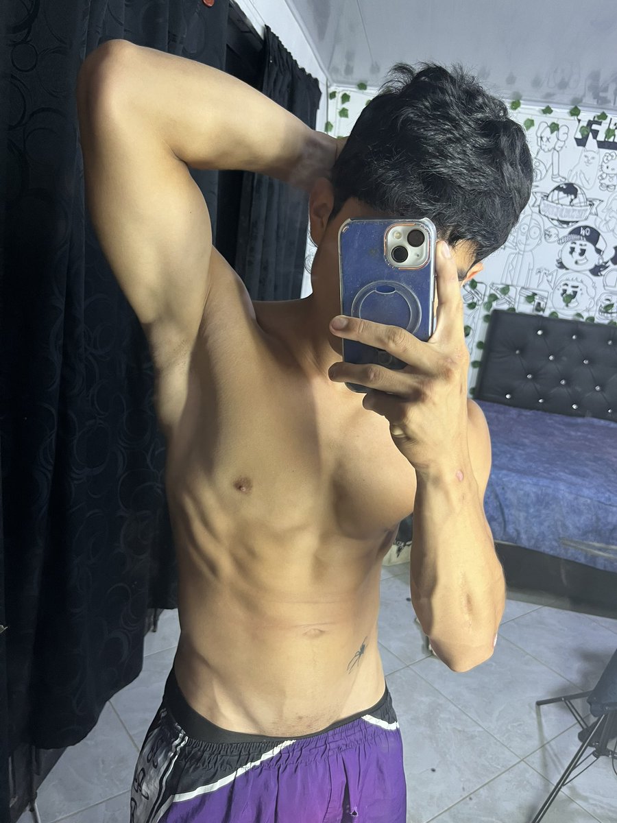 Max steel? 
👻 den rt 👀❤️