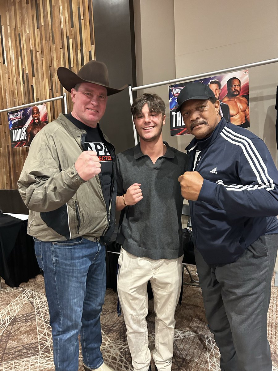 Thelukefury's tweet image. I’ve been listening to @JCLayfield over this last year,  on the Something to Wrestle with podcast hosted by @HeyHeyItsConrad,  and i have personally enjoyed all of the stories including the APA. It was such a pleasure to meet two absolute legends in JBL &amp;amp; Ron Simmons.

WC 2025