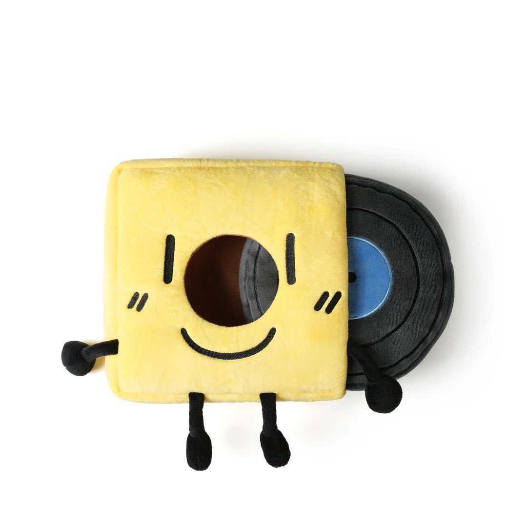 duskhasvanished's tweet image. Hello!! Does anyone else have the Record (BURNER) plush? I just got mine today and it looks different from the photos online

Help would be greatly appreciated!! #osc #objectshow #objectshowcommunity @OSCplush_news