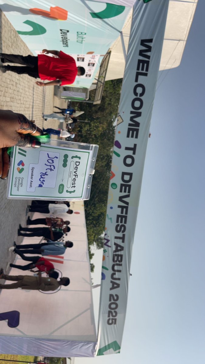 #DevFestAbuja2025 was EVERYTHING 🤭🔥
I went,I vibed,I networked,I learned and of course, I took pictures👀 📸✨ 
                                    
                               walk with me💃💃