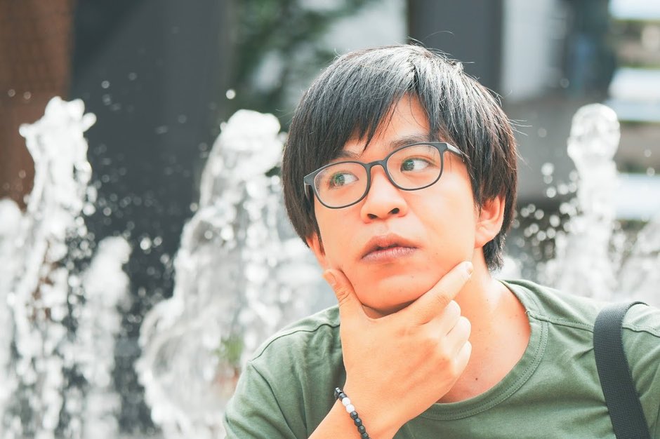 お友達の声優さんから「チー牛と、いとう監督の写真似てる」って言われたけど、確かに似てるかも…（？）