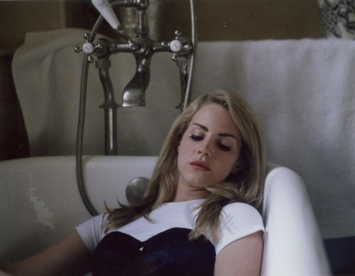 suaverotic's tweet image. 