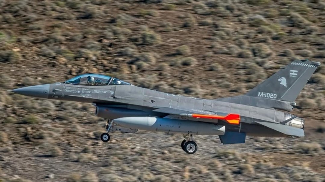 Que foton!!!
Felicitaciones al spotter